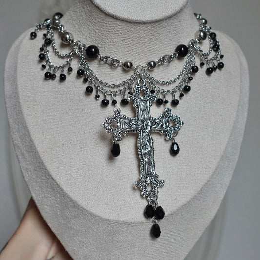 Collier « Latvia » (noir)