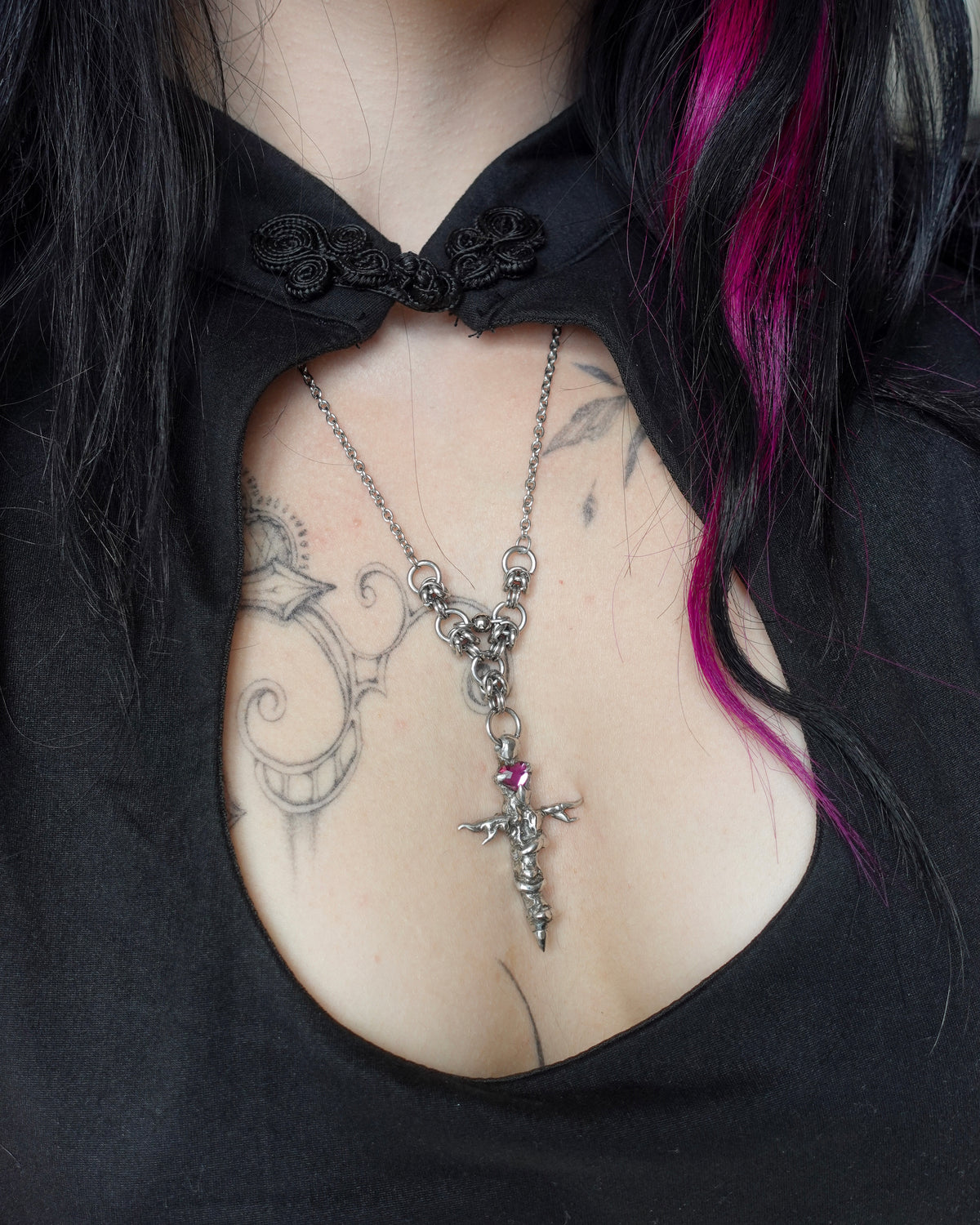 Pendentif « Pink Witch »