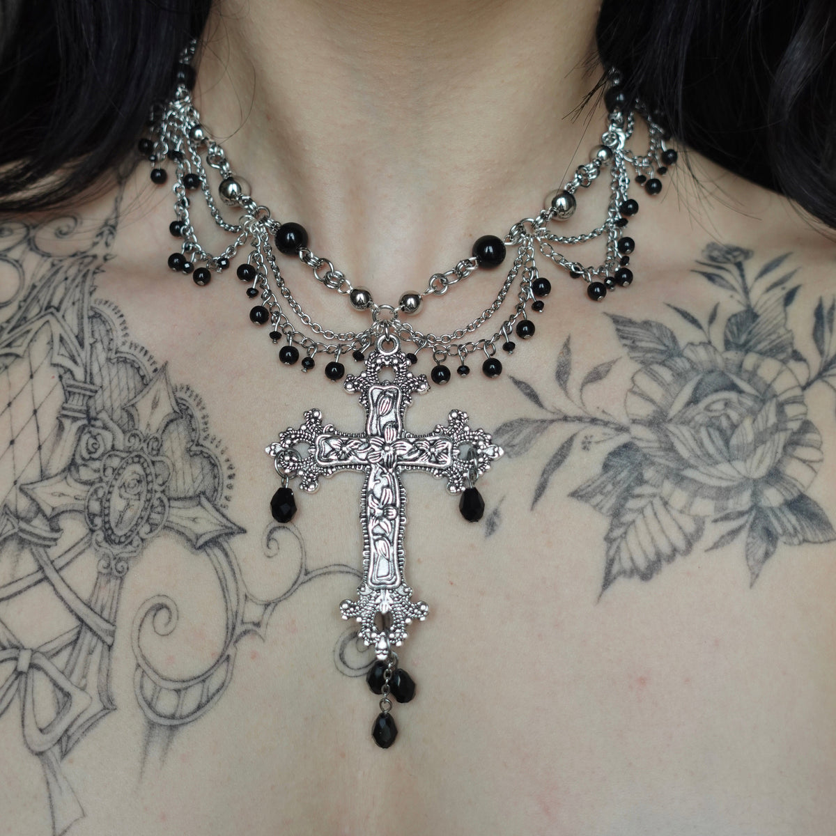 Collier « Latvia » (noir)